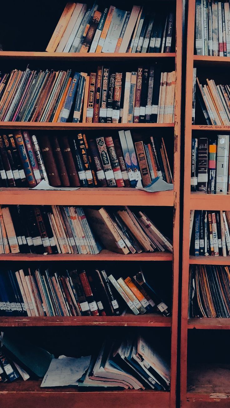 4 Prinsip Penting dalam Penyusunan Buku Teks yang Baik