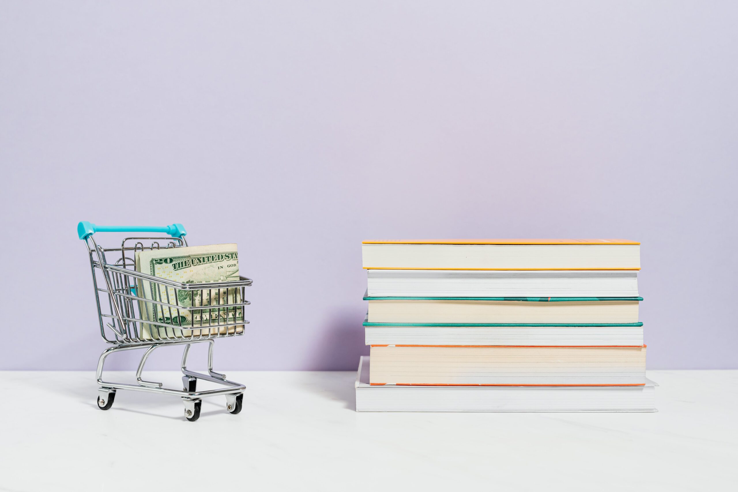 Membahas Pentingnya Royalti Bagi Penulis Buku Akademik