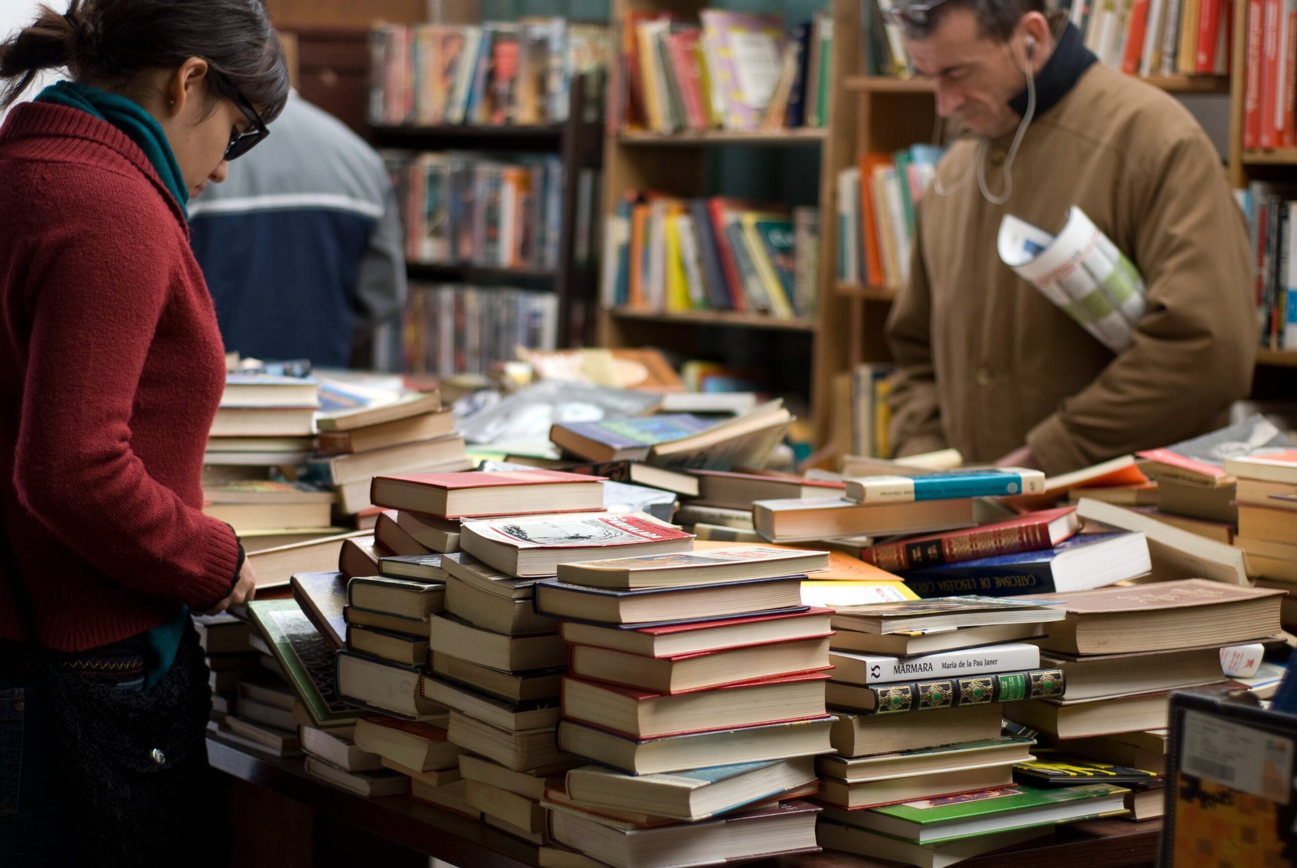 Mengelola Proses Penerbitan Buku Sendiri dengan Efisien