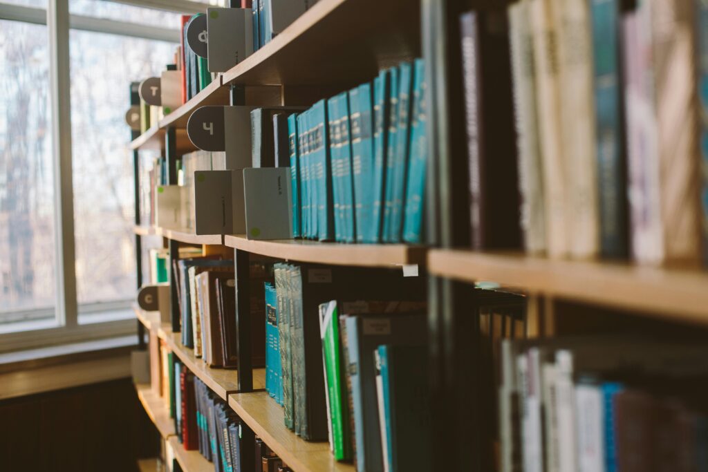 Menulis buku yang laris