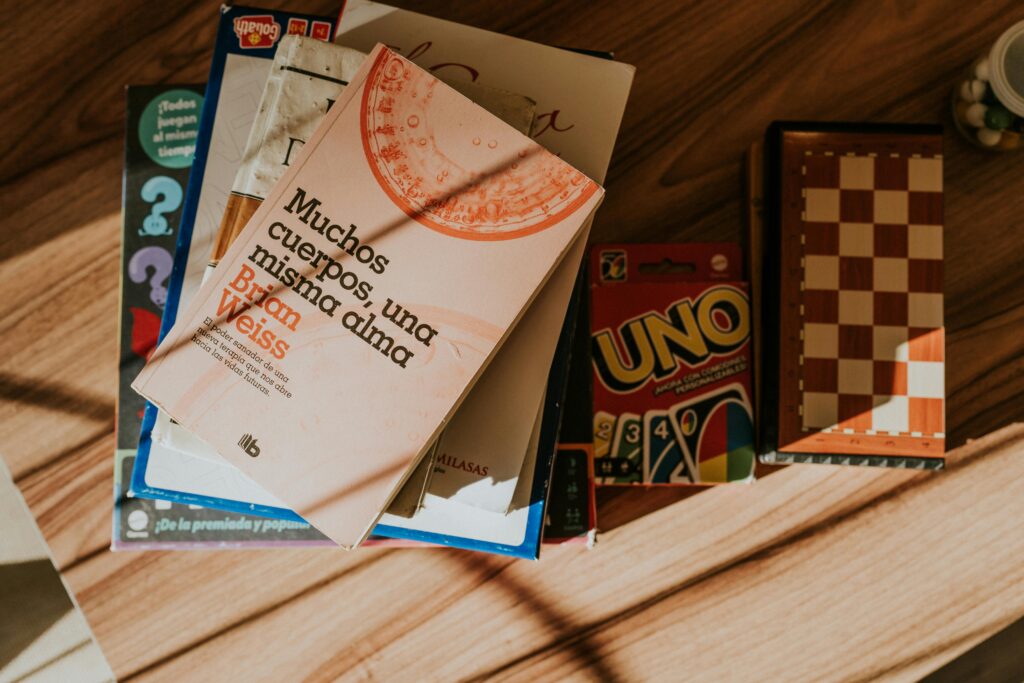 Mengkritisi buku sejarah