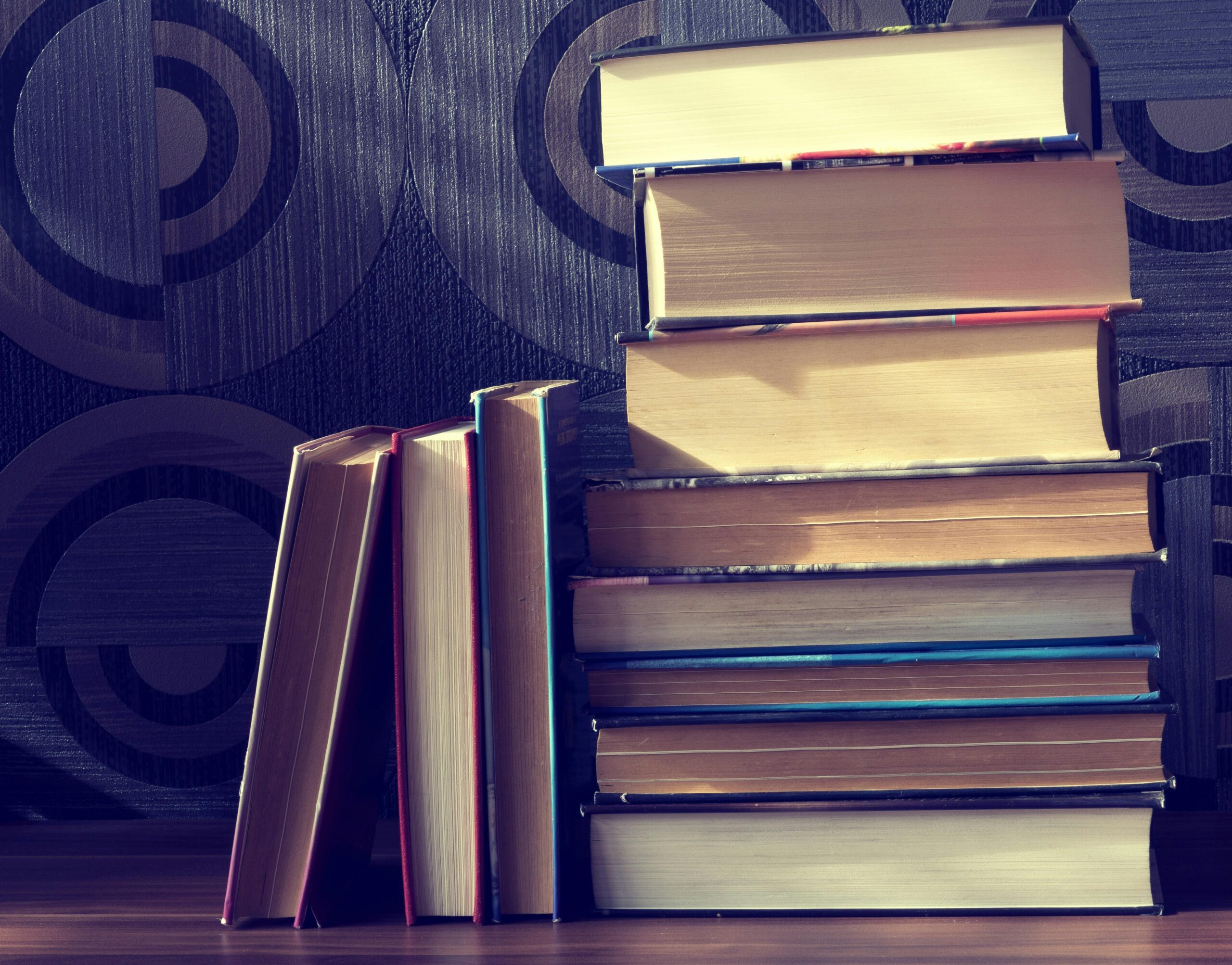 9 Jenis Sampul Buku yang Bikin Kamu Jadi Penulis Bestseller