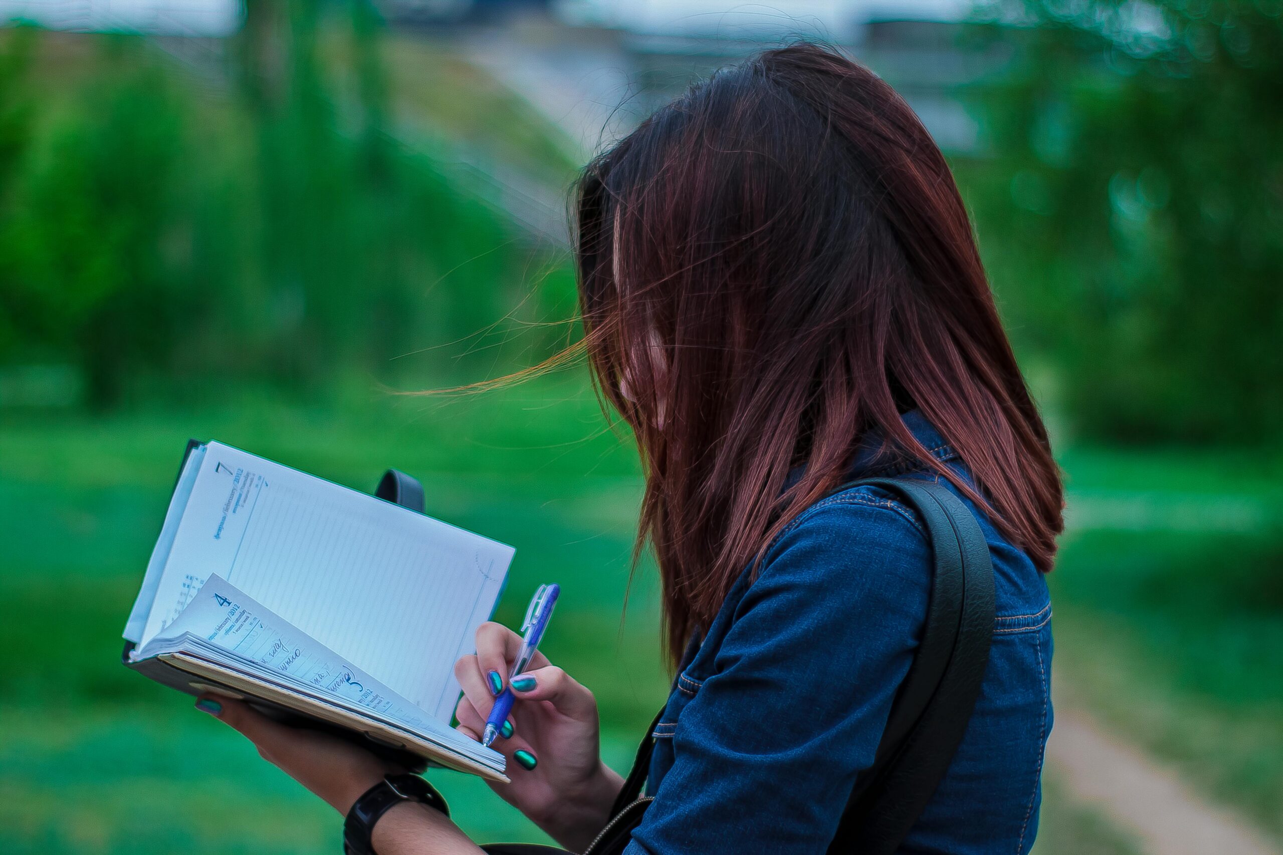 Tips dan Trik Menulis Buku Sains yang Mudah Dipahami dan Menyenangkan Dibaca