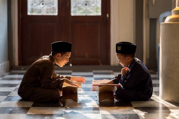 Buku Cerita Islami: Membentuk Karakter dan Menanamkan Nilai-Nilai Kebaikan