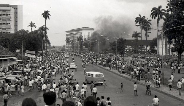 Indonesia Pasca Mei 1998: Membaca Arah Reformasi dan Perubahan Sosial Politik Bangsa